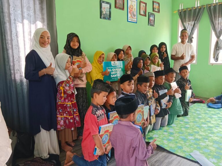 Dukung Literasi Al-Quran, Endatoe Foundation Salurkan Al-Qur’an Untuk Balai Pengajian Babul Ilmi